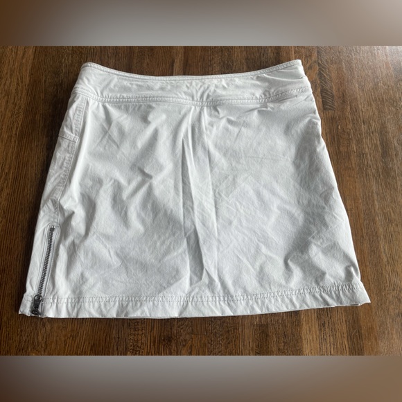 Athleta Gray Skort - Size 6 - Picture 3 of 10